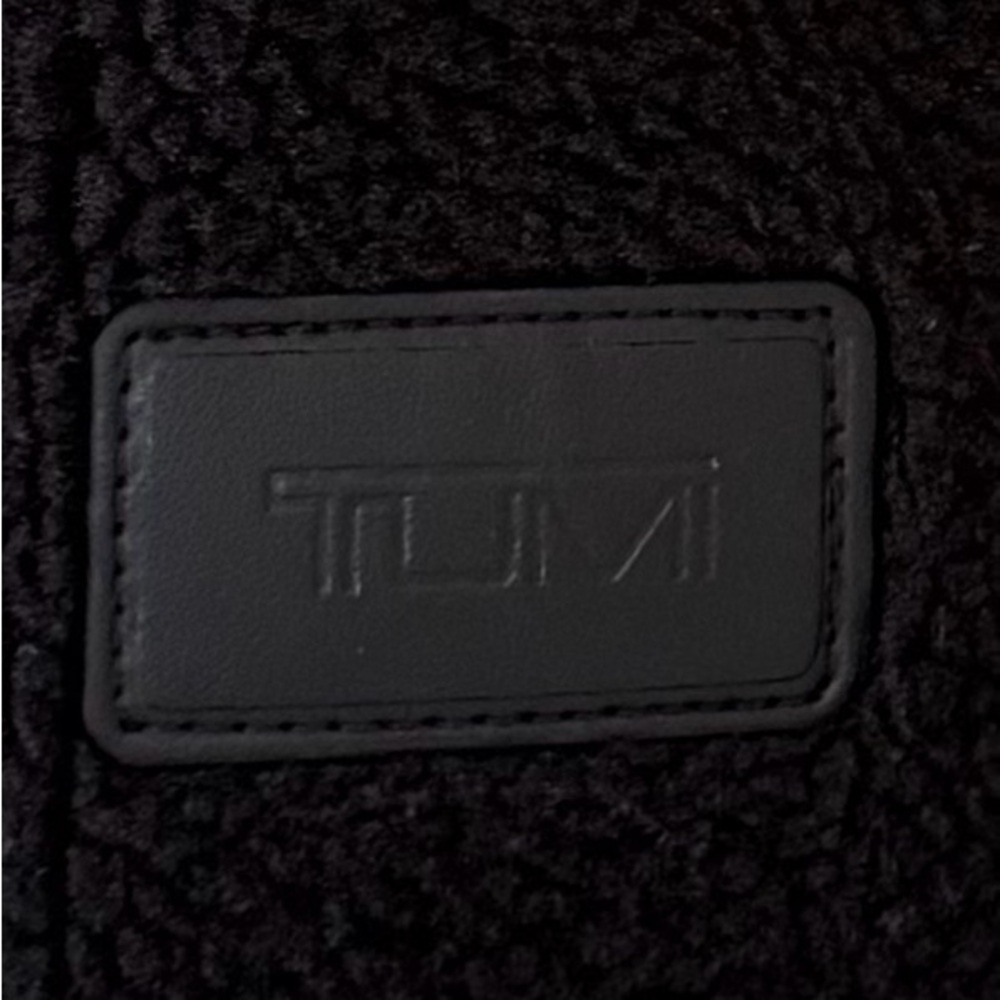 Tumi Black Quilted Puffer Jacket men S - Picture 10 of 11